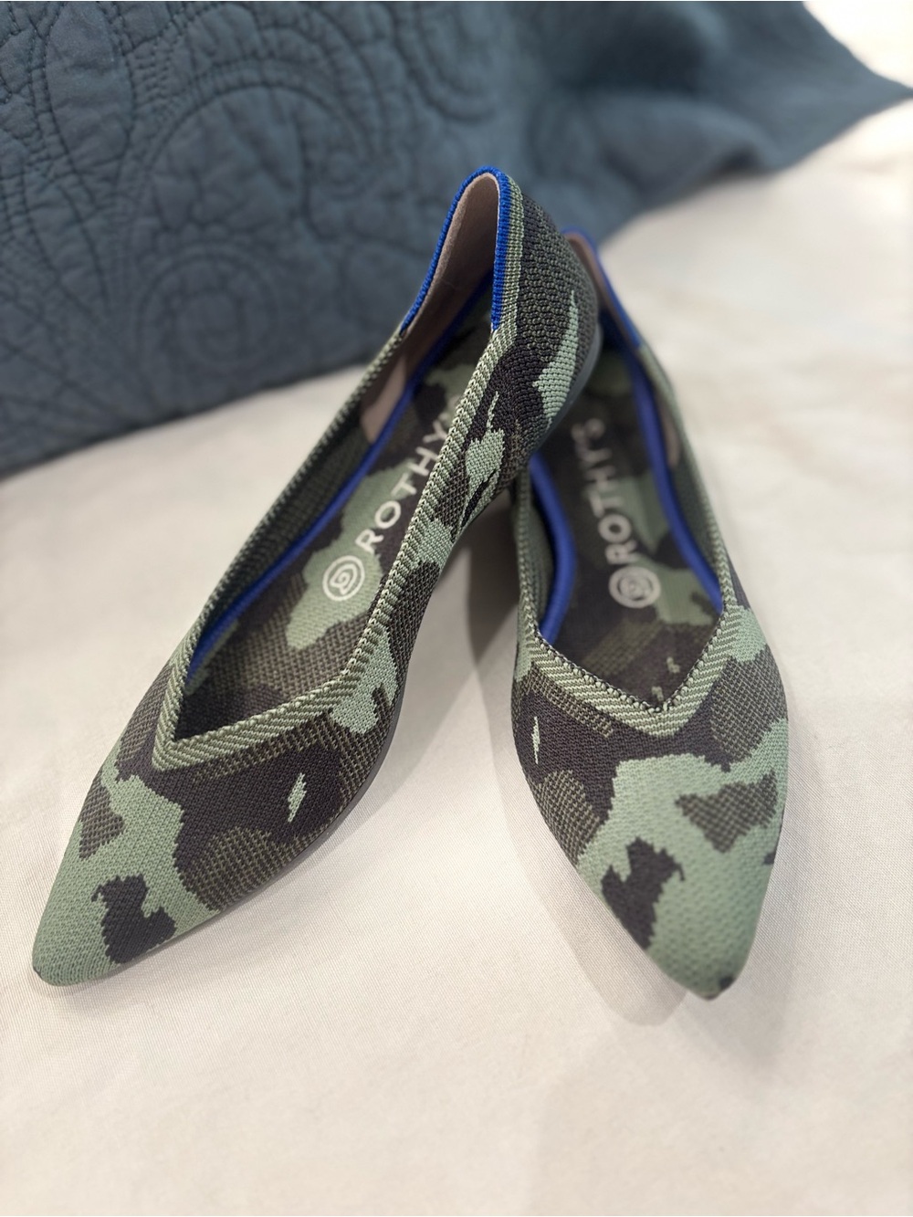 Rothy’s The Point Olive Camo Pointed Toe Flats Retired Women’s 8